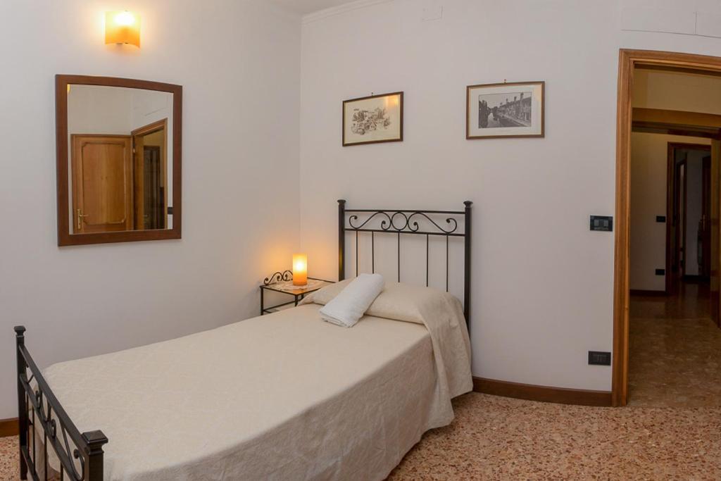 Casa San Giovanni E Paolo Veneţia Exterior foto